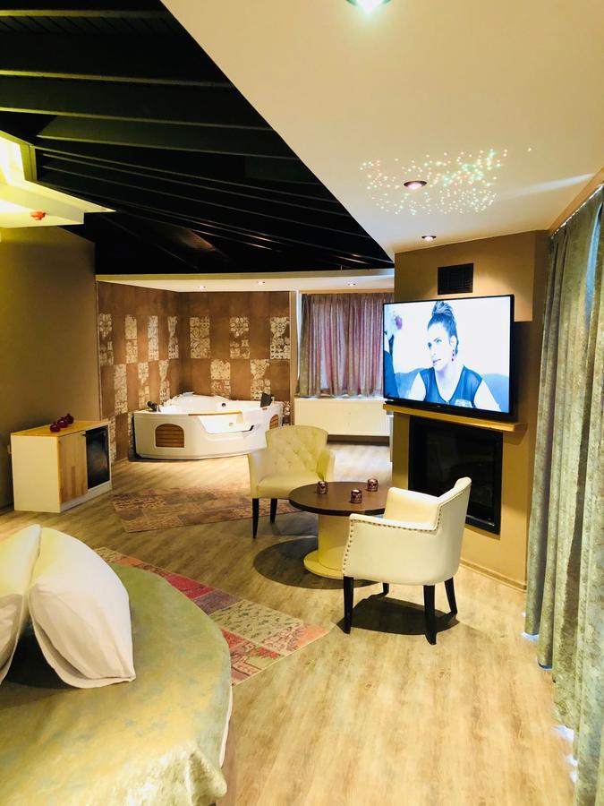 Velena Hotel Аґва Екстер'єр фото